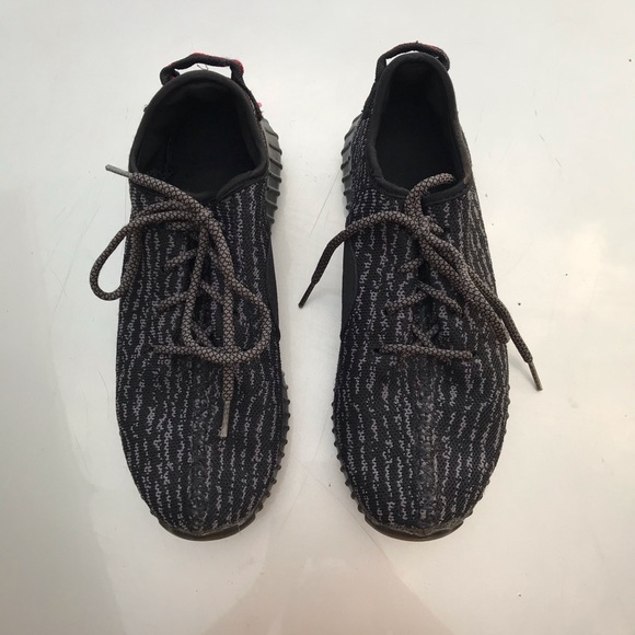 Yeezy Boost 350 Pirate Black - Picture 2 of 3